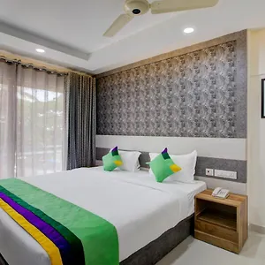 Treebo Shore Residency, 290 M From Lakeshore Hospital 3*, Kochi India